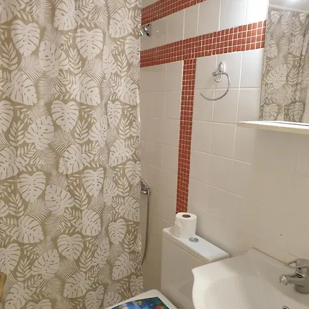 Varkiza Cozy Seaside Apartment Vári Buitenkant foto
